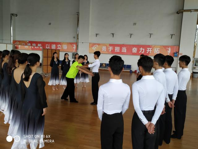 雨燕360体育超级联赛