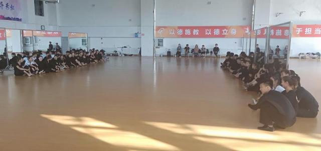 雨燕360体育直播
